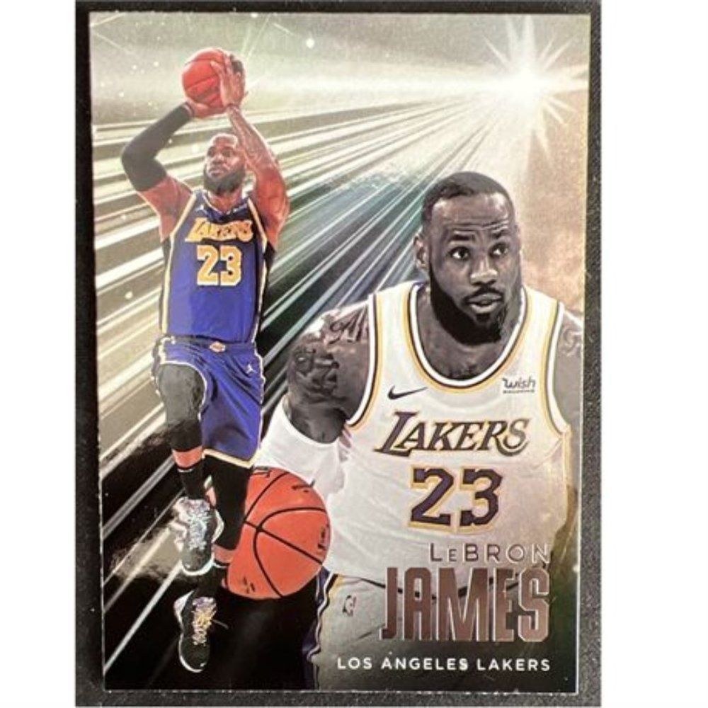 2020-21 LEBRON JAMES PANINI CHRONICLES ESSENTIALS CARD
